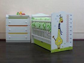 Кроватка детская Жираф с маятником в Новотырышкино - novotyryshkino.mebel-nsk.ru | фото